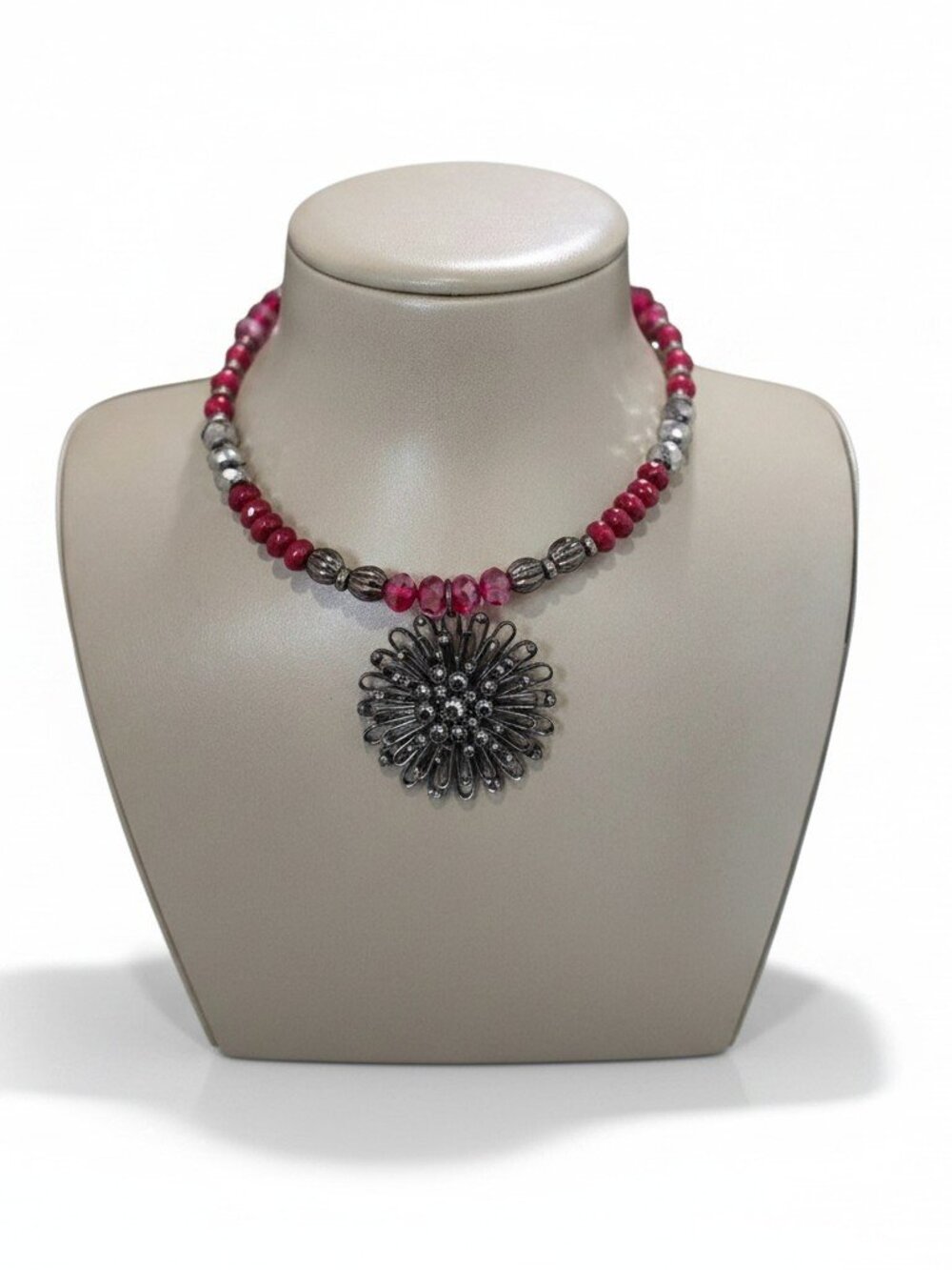 Stephan & Co Trendy Statement Pendant Choker Bead Red, Gunmetal Plated NWT